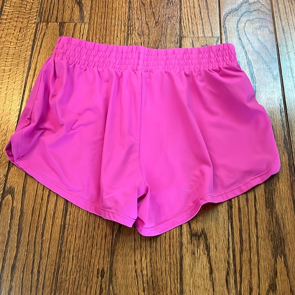 Girls shorts - Picture 1 of 1